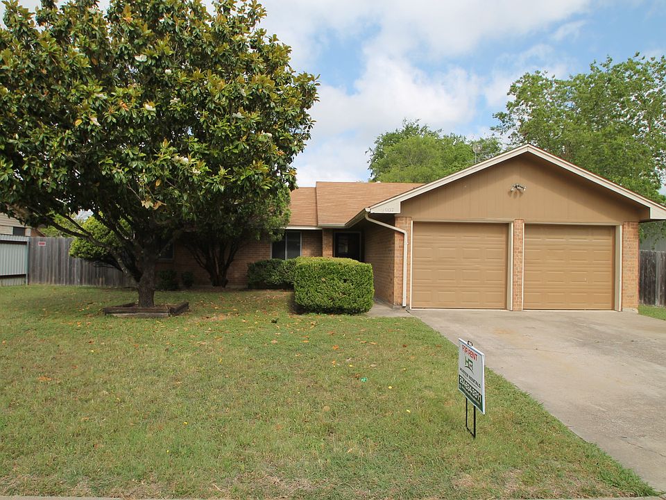 1st image of 2907 Fairlane Dr
