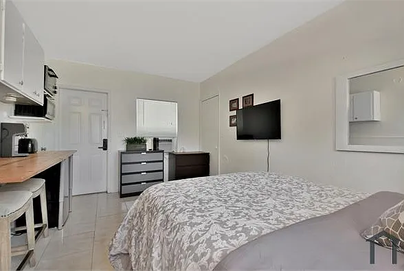 1 bed, $1,100 — Photo 3