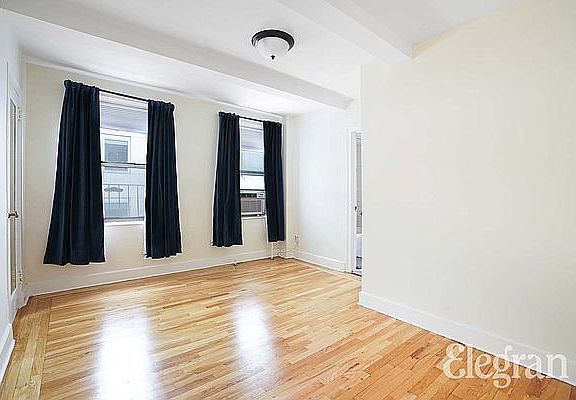 5th image of 333 E 43rd St APT 809