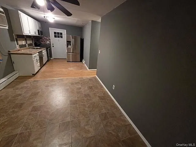 3 bed, 1.0 bath, 1000 sqft, $2,700 — Photo 1
