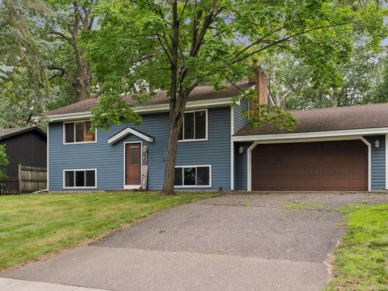 5545 Saint Michael St, Mounds View, MN 55112