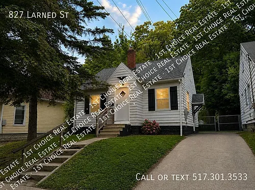 827 Larned St Photo 1