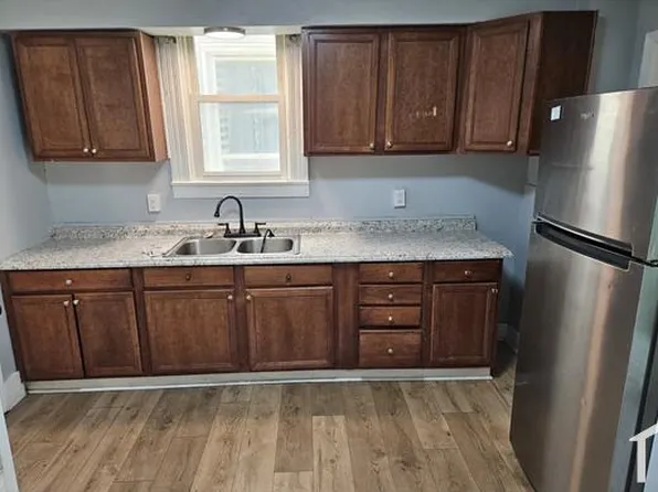 2319 W Main St, Louisville, KY 40212