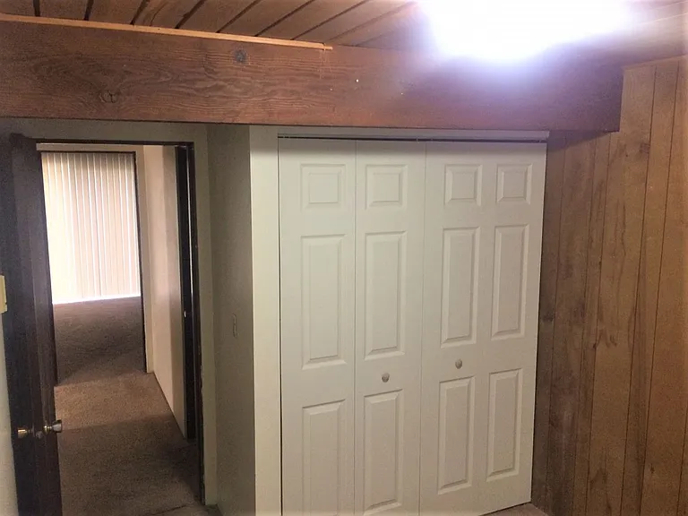 1501 NW Woodland Dr — Photo 11