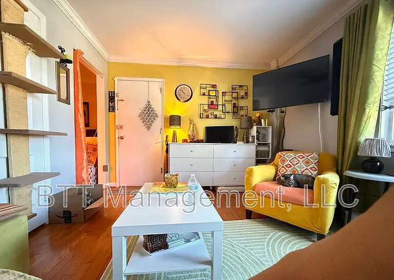8705 Plymouth St #3 — Photo 1