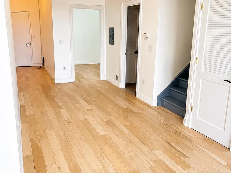 300 Communipaw Ave #302 — Photo 7
