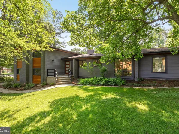 11604 Danville Dr, Rockville, MD 20852