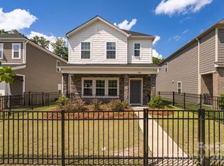 466 Cranford Dr, Pineville, NC 28134