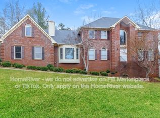 206 Leigh Dr, Ellenwood, GA 30294