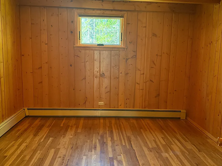 48 Warren Rd — Photo 13