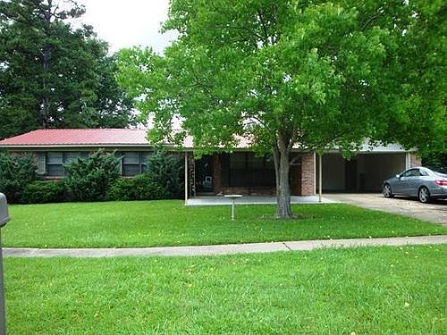 1st image of 161 N Elmwood Dr