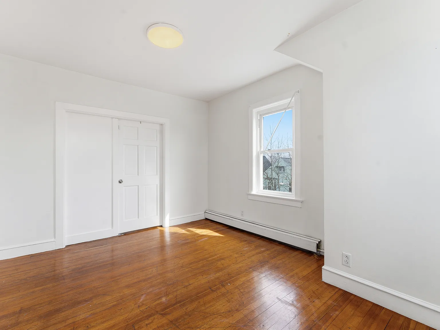 133 Ontario St — Photo 4