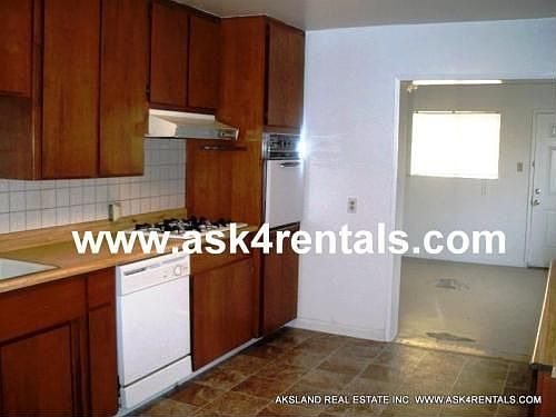 4th image of 1418 E Woodward Ave