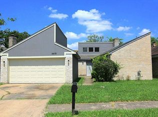 4419 Yupon Ridge Dr, Houston, TX 77072