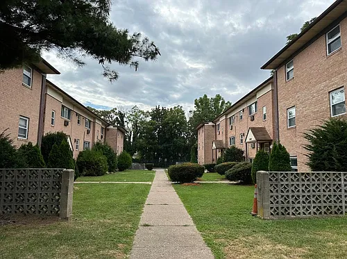 Jefferson Street Photo 1