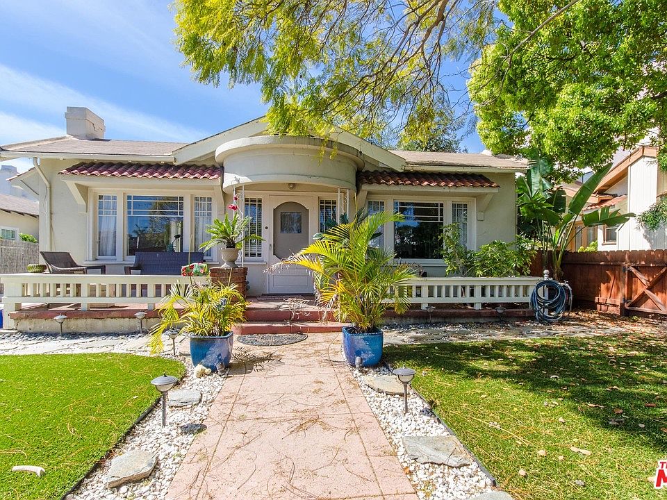 1st image of 1467 Wellesley Ave