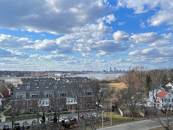 4th image of 175 Quincy Shore Dr APT B71