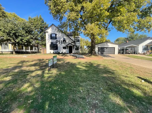 715 W Harvey Ave, Wellington, KS 67152