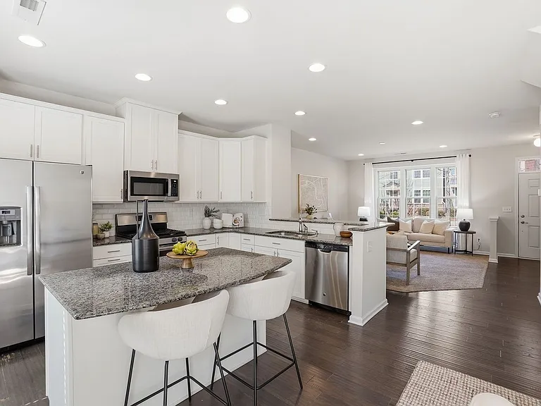 3047 Potomac River Pkwy — Photo 5