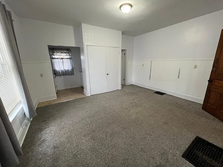 431 Gratiot Ave #1 — Photo 7