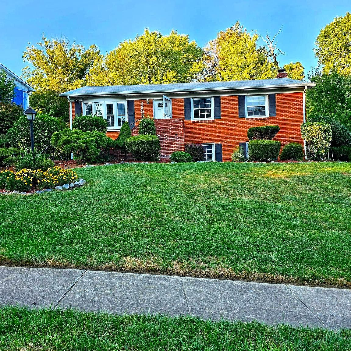 2202 W Longview Dr, Woodbridge, VA 22191 Zillow