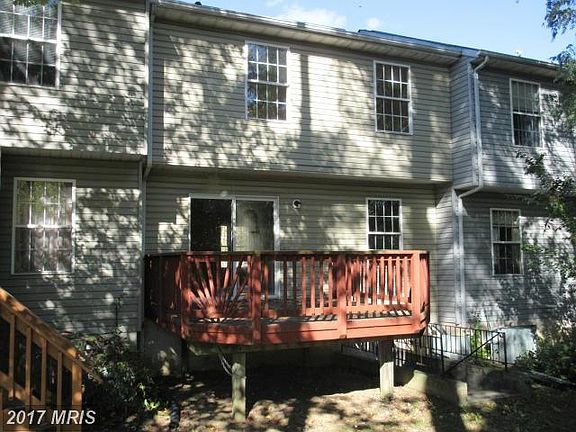 Exterior (Rear)