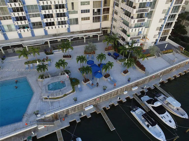 800 West Ave #938 — Photo 10