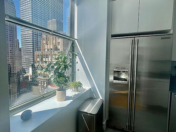 4th image of 99 John St APT 2404