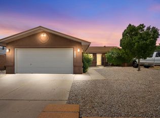 9108 Sunridge Rd SW, Albuquerque, NM 87121