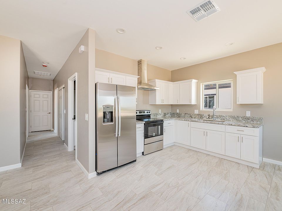1st image of 2467 S Campbell Ave #2