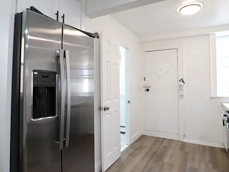 1611 Ann St #1 — Photo 11