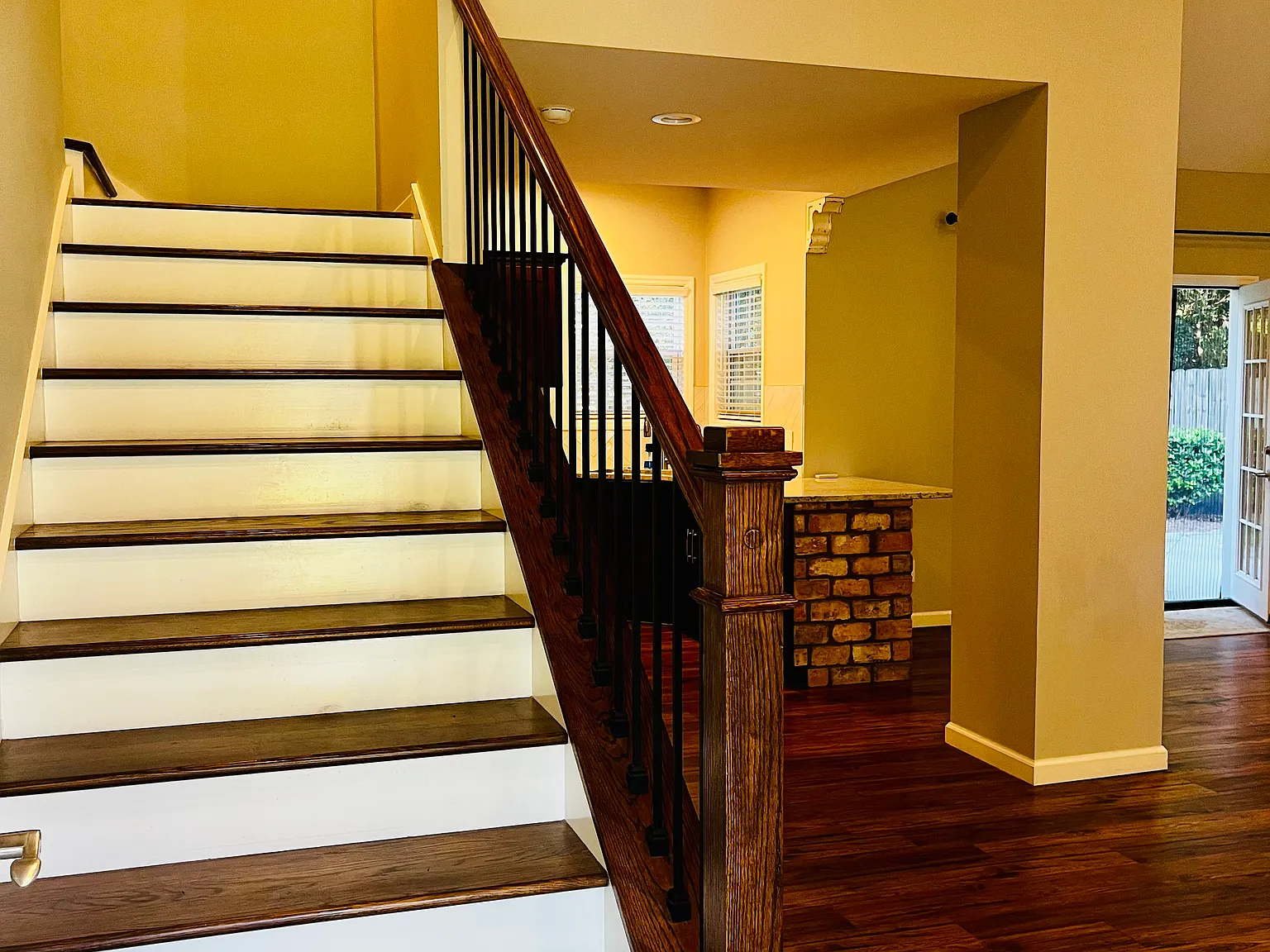 3 bed, 2.5 bath, 2067 sqft, $3,600 — Photo 3