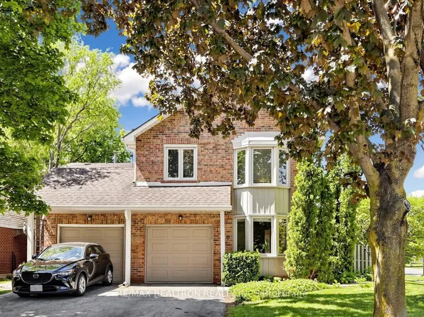 1120 Potters Wheel Cres, Oakville, ON L6M 1J2