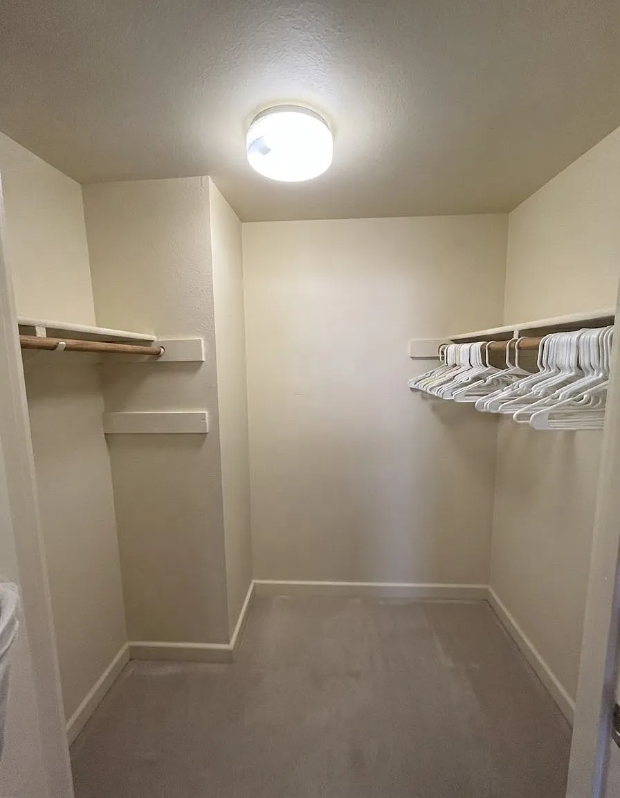 1 bed, 860 sqft, $1,125 — Photo 3