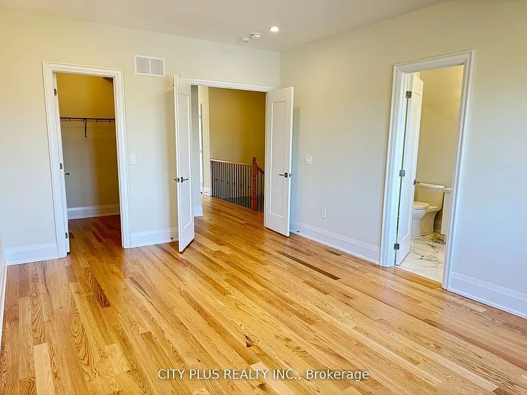 38 Schmeltzer Cres — Photo 8