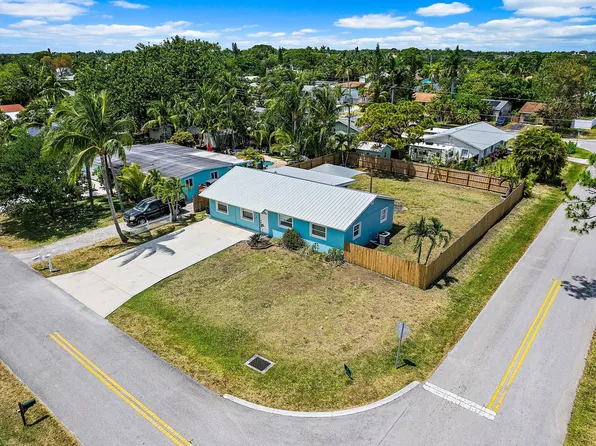 1001 Pottawatomie Street, Jupiter, FL 33458