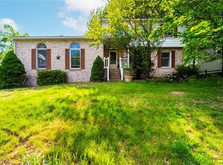 500 Stoneybrook Ln, Canfield, OH