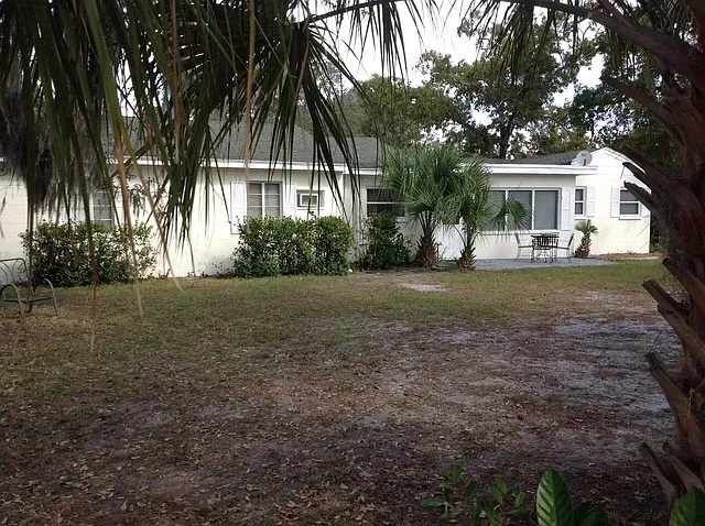 1601 Turner St — Photo 3