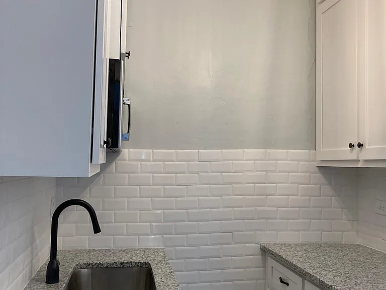 636 Cleburne Ter NE #A — Photo 11