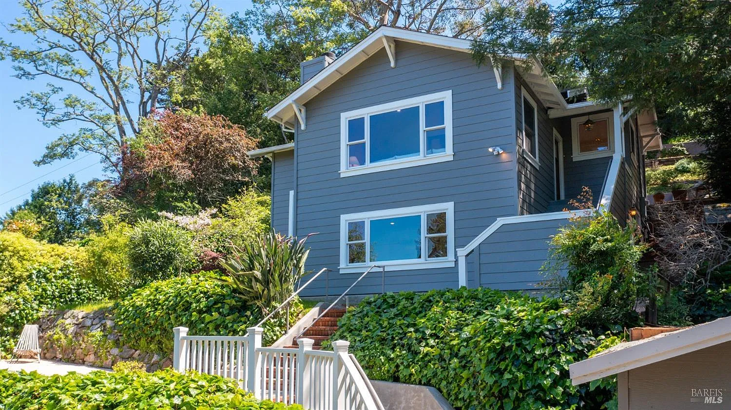 158 Crescent Road photo 1