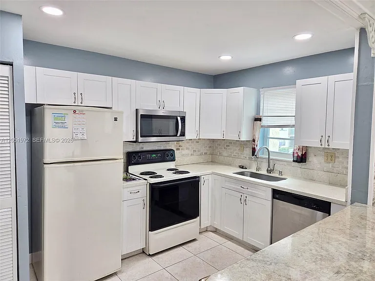 4159 NW 90th Ave #201 — Photo 4