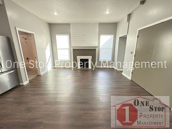 3rd image of 3433 Paseo Blvd #A