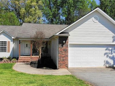 816 Constitution Ave, Newton, NC, 28658