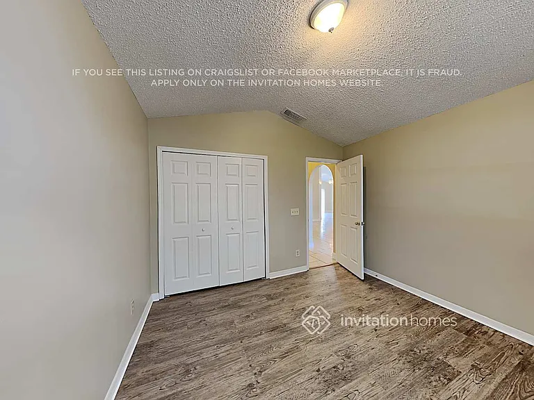 1039 Whittier Cir — Photo 10