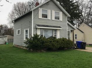 1014 W Kamps Ave, Appleton, WI 54914