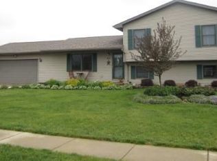 801 Adrienne Ave, Ottawa, IL 61350