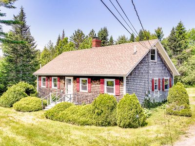 221 Lincolnville Avenue, Belfast, ME, 04915