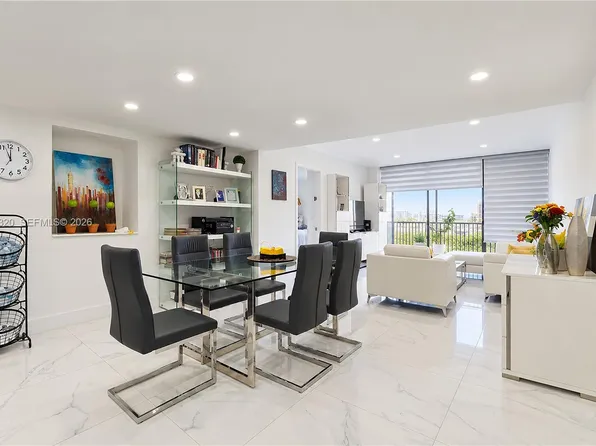 20301 W Country Club Dr APT 930, Aventura, FL 33180