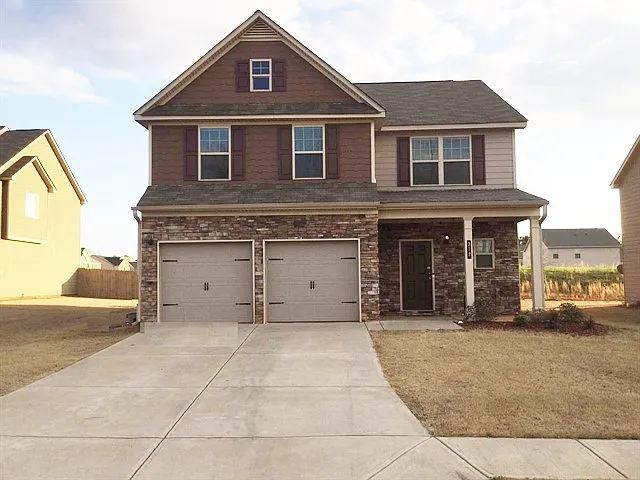 272 Bandelier Cir — Photo 1