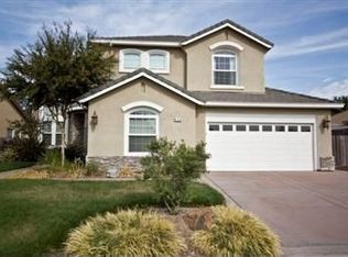 498 1st St, Escalon, CA 95320